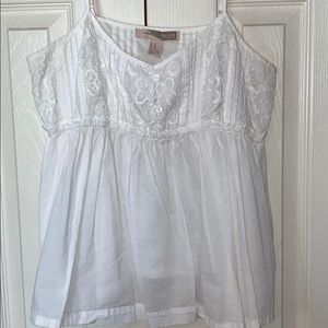 White blouse, great for Spring